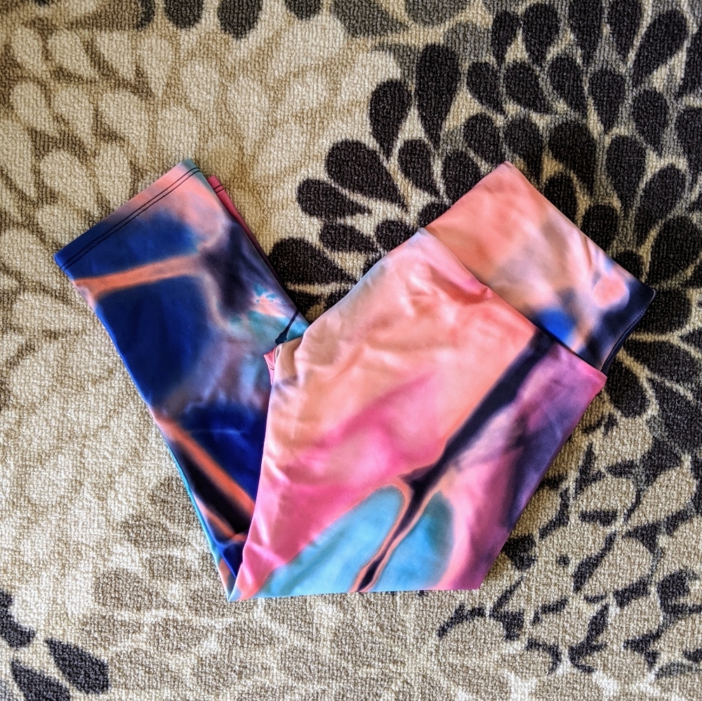 Onzie Crop Leggings - watercolor print